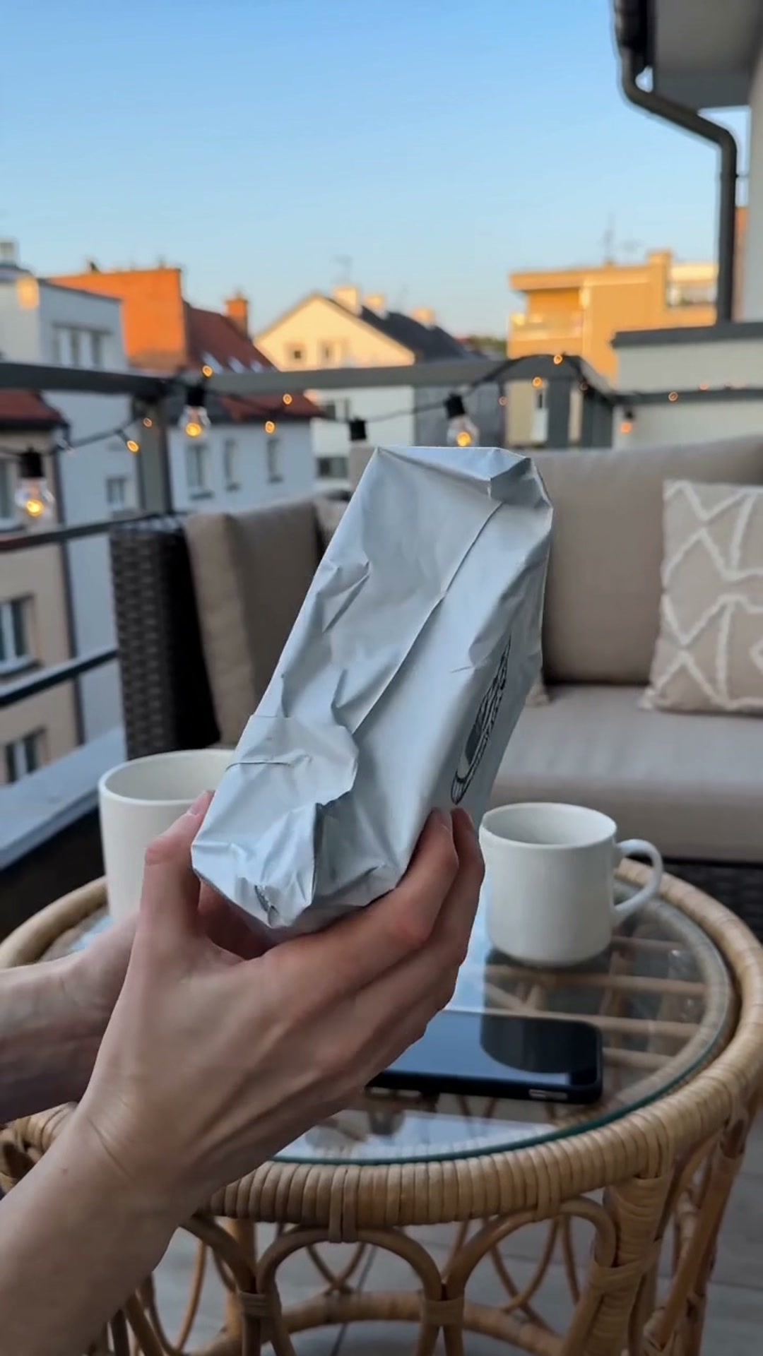 Klient rozpakowuje Bezpieczne Radio — nagranie 7
